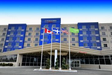 هتل Courtyard By Marriott Montreal West Island/baie D’urfe