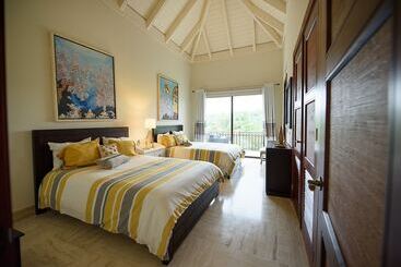 هتل El Portillo Residences By Mint