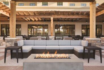 هتل Embassy Suites By Hilton Mcallen Convention Center
