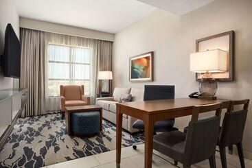 هتل Embassy Suites By Hilton Mcallen Convention Center