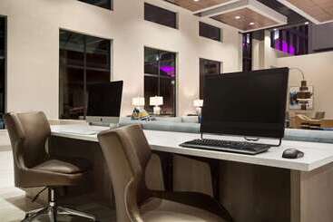 هتل Embassy Suites By Hilton Mcallen Convention Center