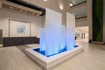 هتل Embassy Suites By Hilton Mcallen Convention Center