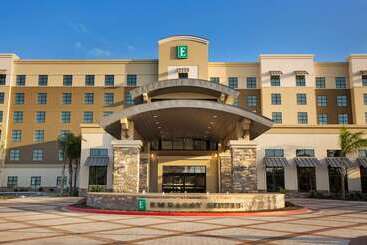 هتل Embassy Suites By Hilton Mcallen Convention Center