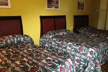 هتل Flamingo Inn