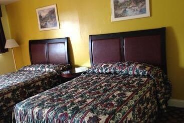 هتل Flamingo Inn