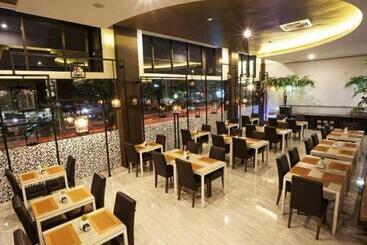 هتل Grand Sovia