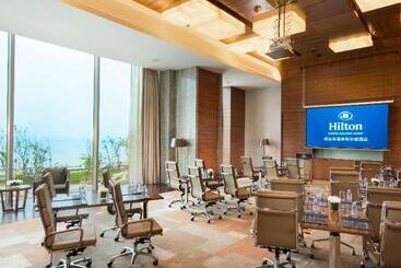 هتل Hilton Yantai Golden Coast