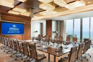 هتل Hilton Yantai Golden Coast