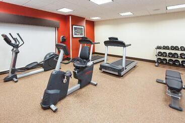 هتل Holiday Inn Express & Suites Sandusky, An Ihg
