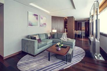 هتل Mercure Santa Rosa La Pampa