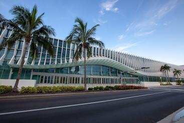 هتل Monte Carlo Miami Beach
