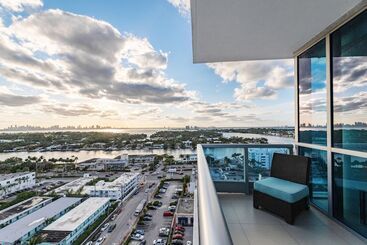 هتل Monte Carlo Miami Beach
