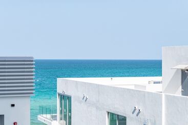 هتل Monte Carlo Miami Beach