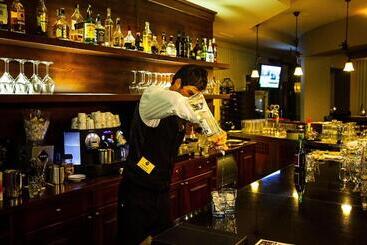 هتل Morris Relax & Wellness