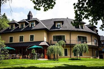 هتل Morris Relax & Wellness