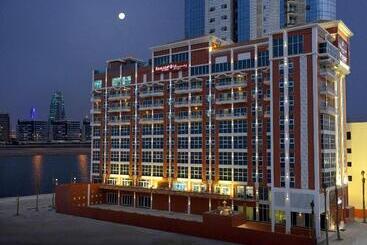 هتل Ramada By Wyndham Manama City Centre