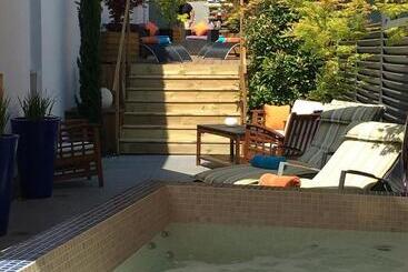 هتل Spa Au Cheval Blanc