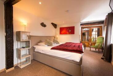 هتل Spa Au Cheval Blanc