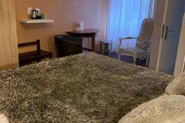 هتل Spa Au Cheval Blanc