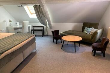 هتل Spa Au Cheval Blanc