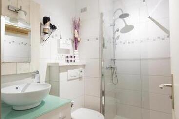 هتل Spa Au Cheval Blanc