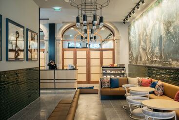 هتل The Editory House Ribeira Porto
