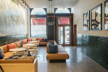 هتل The Editory House Ribeira Porto
