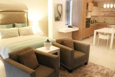 ホテル The Residences At Crystal Towers
