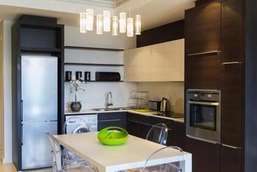 ホテル The Residences At Crystal Towers