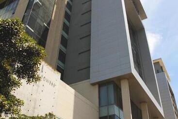 ホテル The Residences At Crystal Towers