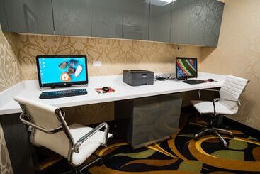 هتل Western Star All Suites Signature