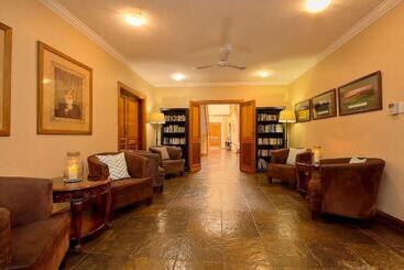 膳宿费 Centurion Golf Suites Boca Walk