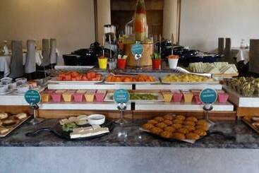 Pramod Convention & Beach Resort