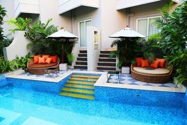 Pramod Convention & Beach Resort