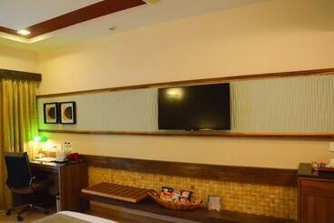 Pramod Convention & Beach Resort