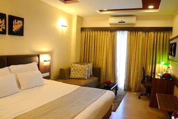 Pramod Convention & Beach Resort