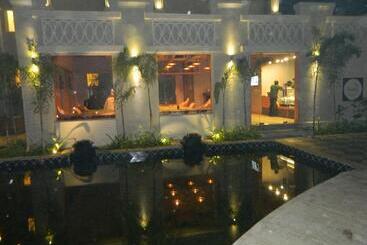 Pramod Convention & Beach Resort