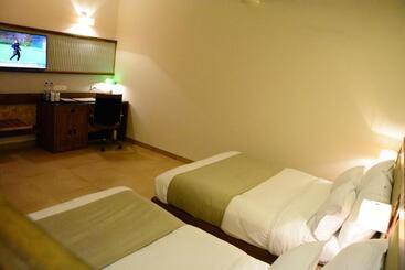 Pramod Convention & Beach Resort