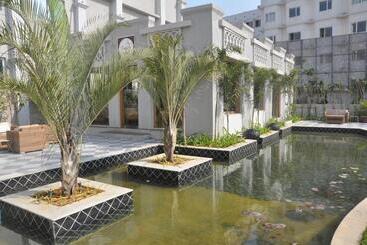 Pramod Convention & Beach Resort