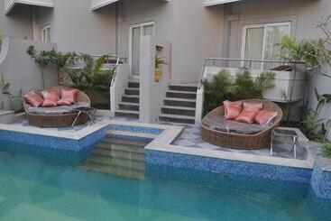 Pramod Convention & Beach Resort