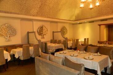 Pramod Convention & Beach Resort