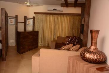 Pramod Convention & Beach Resort