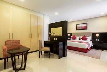 Ramada Hotel And Suites Amwaj Islands
