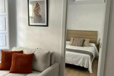 Apartamentos La Hormiga Deluxe - Adra