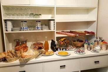 تختخواب و صبحانه Candil Suite Realejo