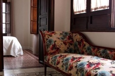 تختخواب و صبحانه Candil Suite Realejo