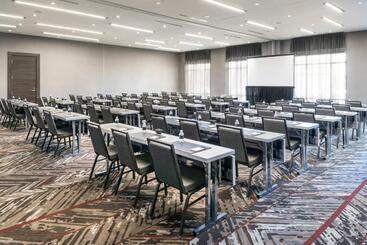 Ac Hotel By Marriott Boston Cambridge
