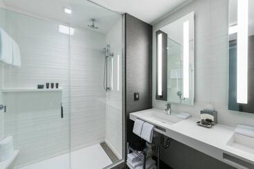 Ac Hotel By Marriott Boston Cambridge