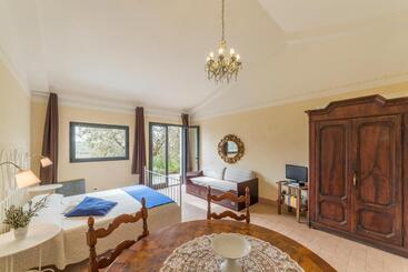 Отель Agriturismo Ss Annunziata