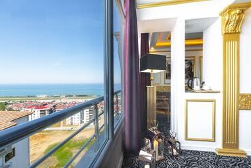 Andalouse Otel